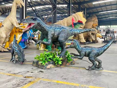 Velociraptor cu pui