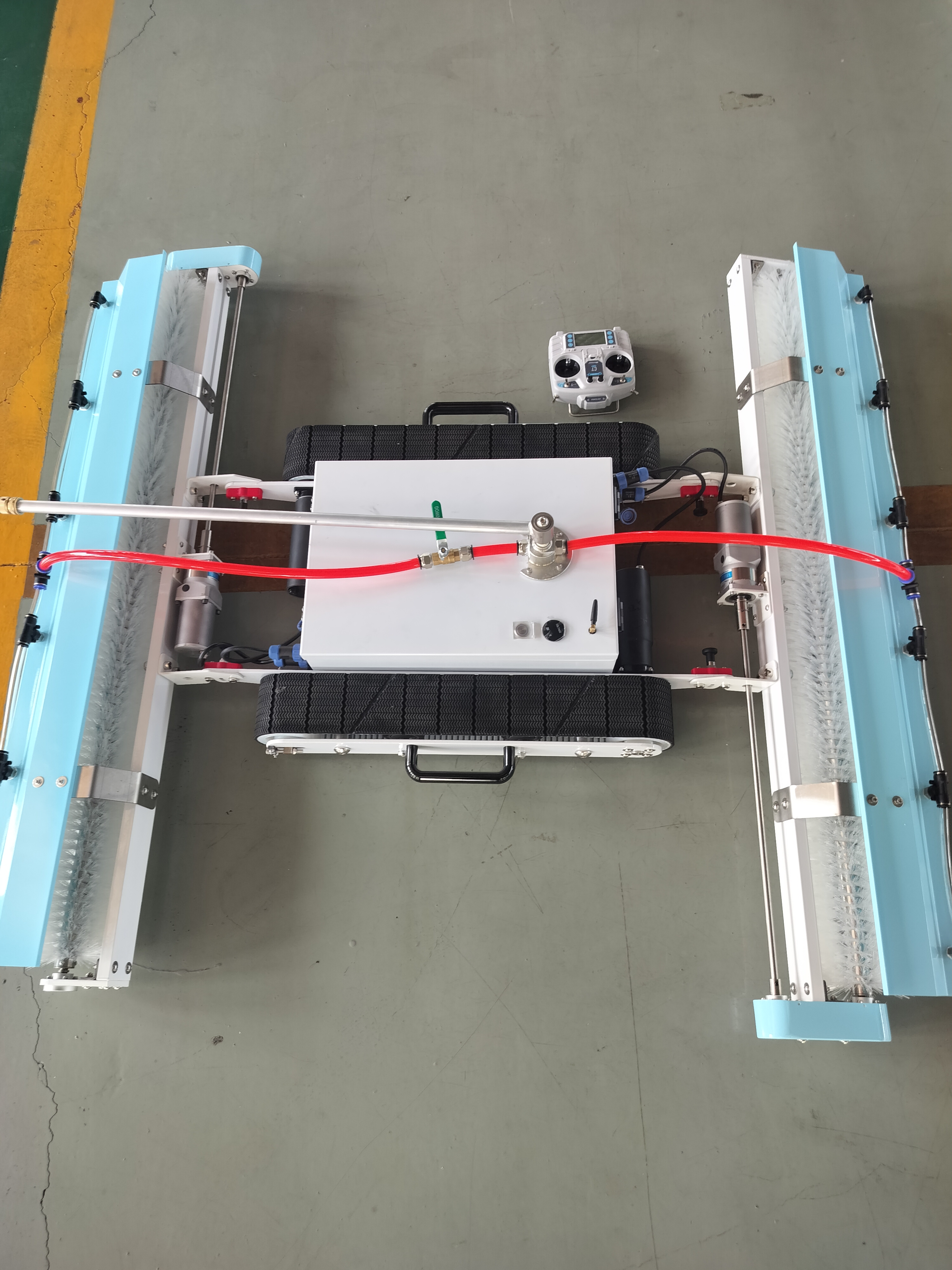 Robot curatare panouri solare - ZK-2503 cu doua perii